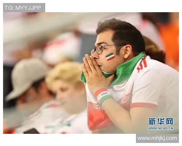 当今足坛最闪耀的明星是谁他的表现如何影响比赛和球迷的心态